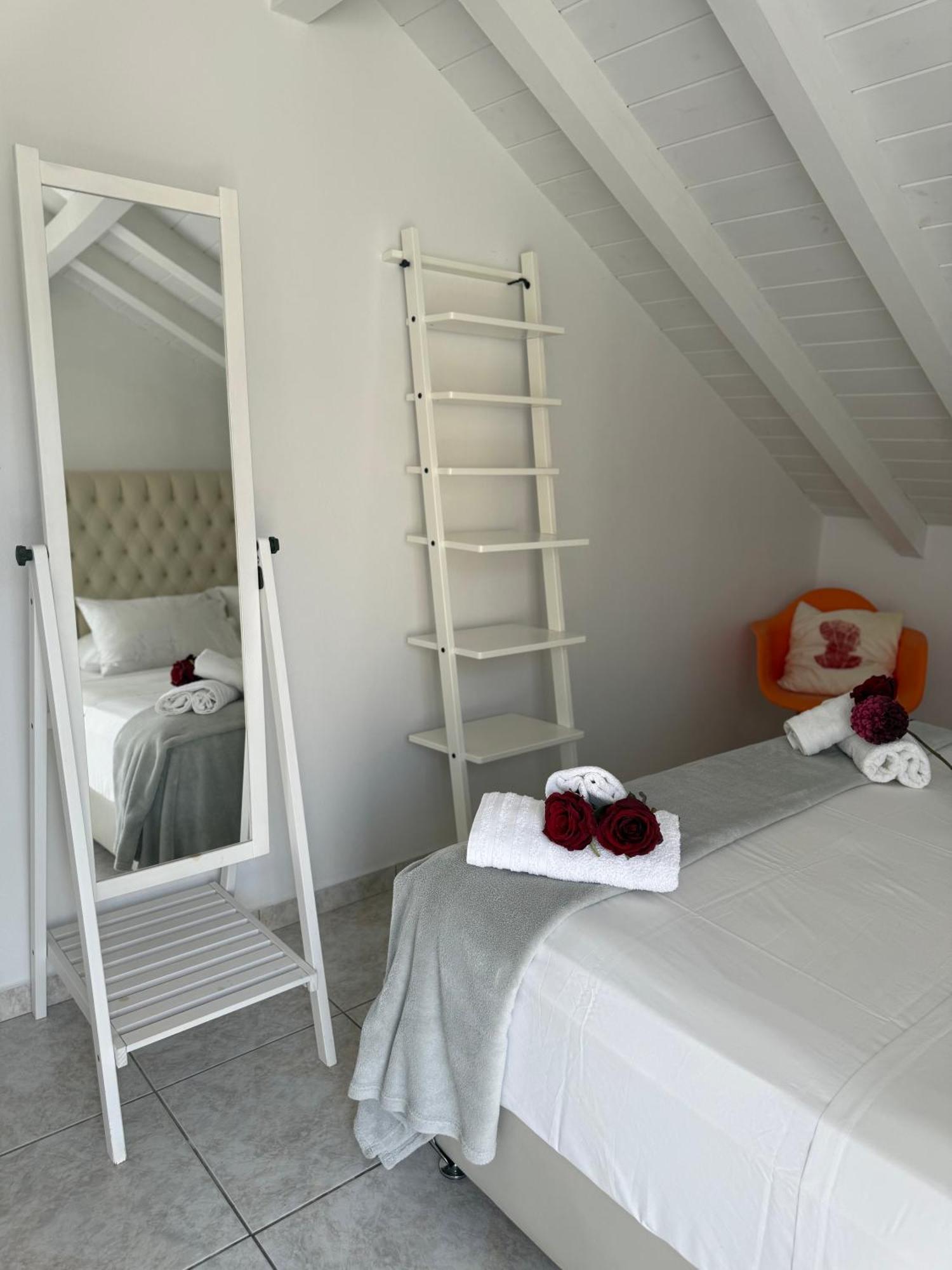Angel Apartment Фіскардо Екстер'єр фото